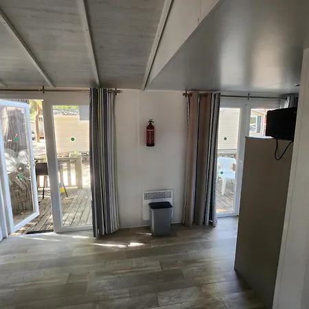 Confort Dans 4 Etoiles Marina De Front De * 卡内
