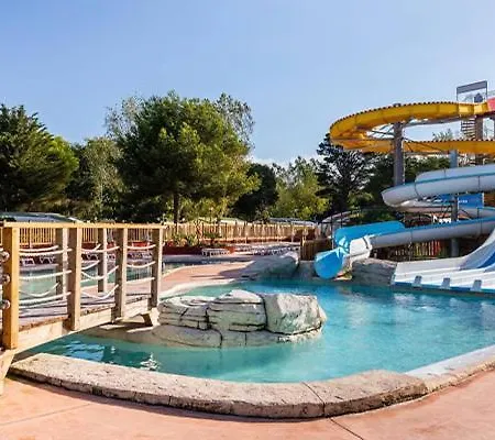 Confort Dans 4 Etoiles Marina De Front De 营地 卡内