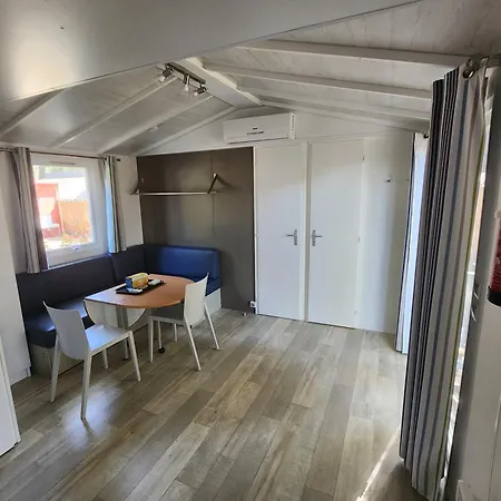 Confort Dans 4 Etoiles Marina De Front De * 卡内