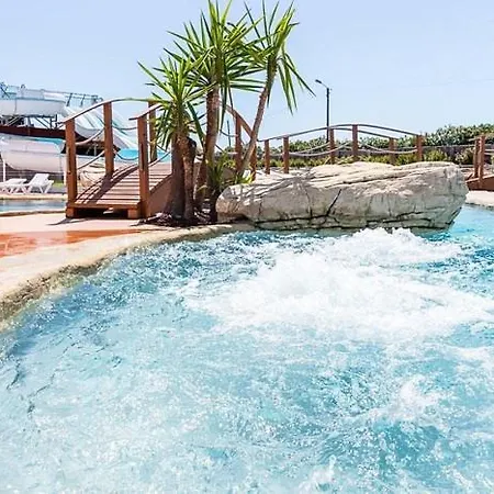 Campsite Confort Dans 4 Etoiles Marina De Front De